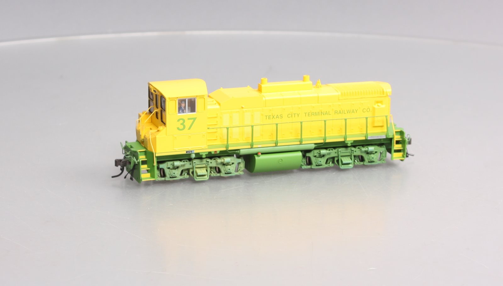 Atlas 9979 HO Texas City Terminal MP15DC Diesel Locomotive #37