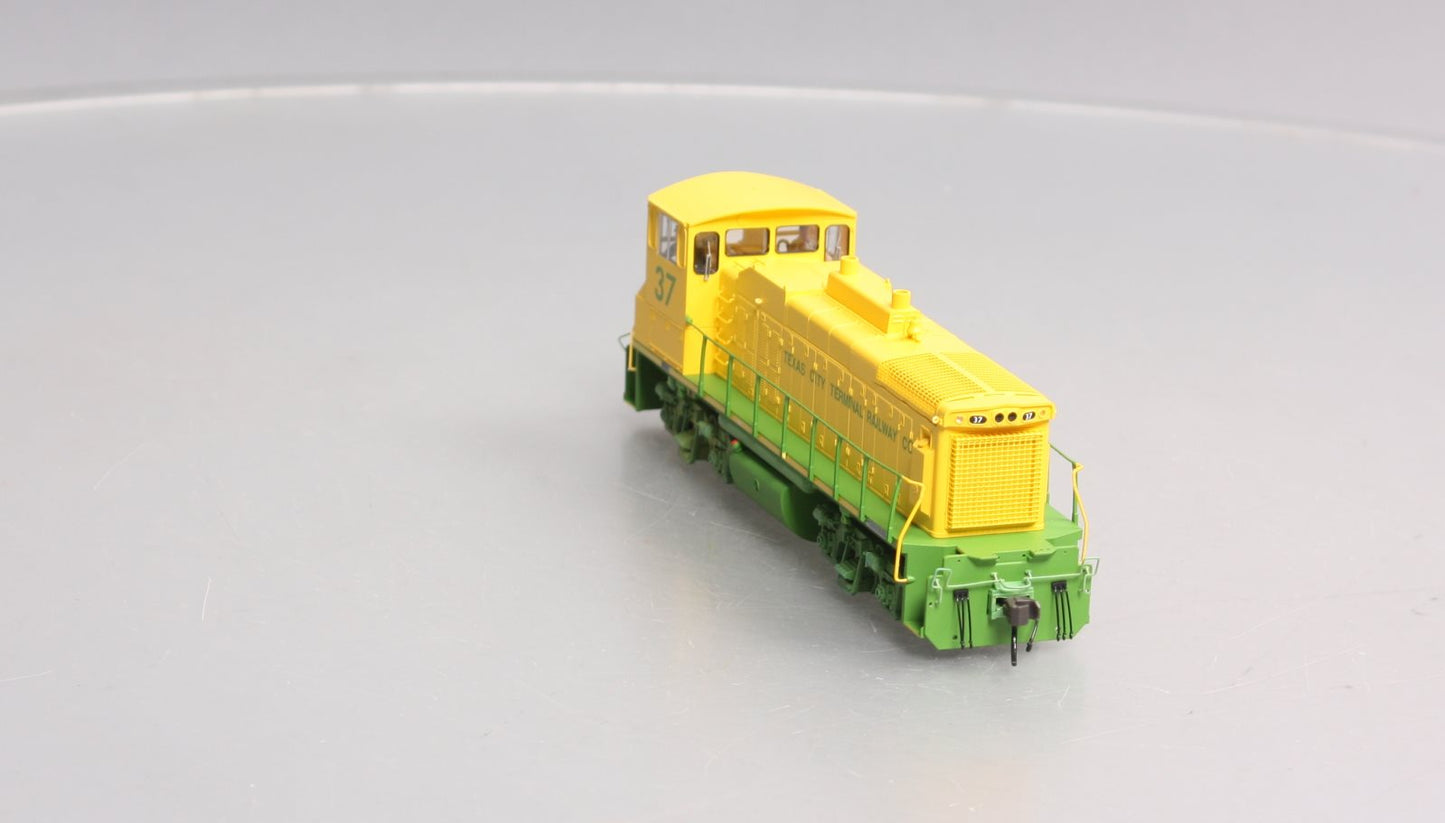 Atlas 9979 HO Texas City Terminal MP15DC Diesel Locomotive #37