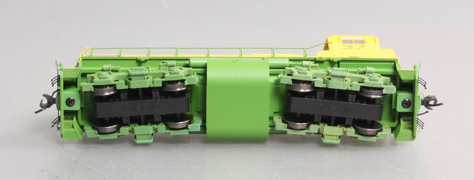 Atlas 9979 HO Texas City Terminal MP15DC Diesel Locomotive #37