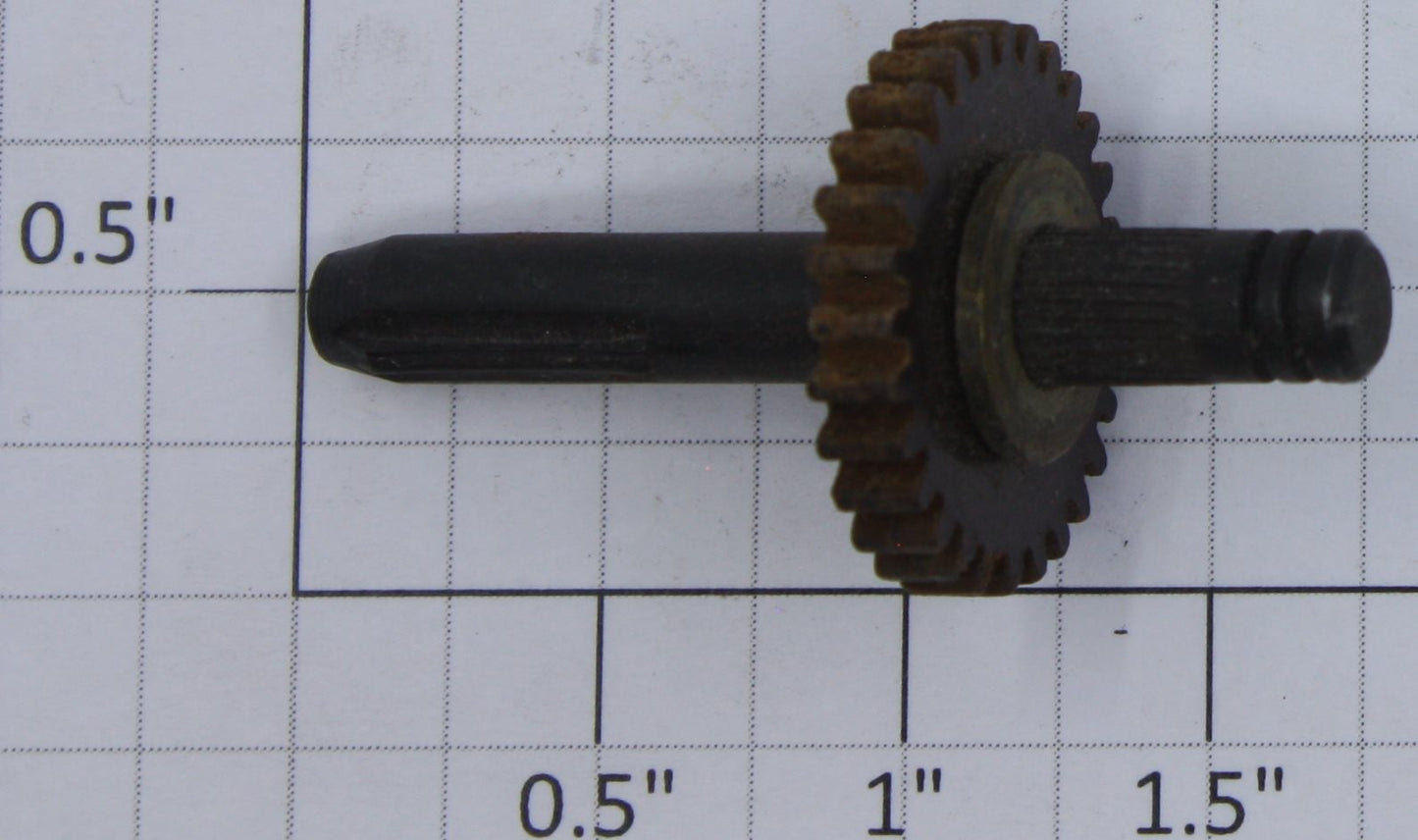 Lionel Z-16 Right Hand Upper Ribbed Shaft Assembly with Gear