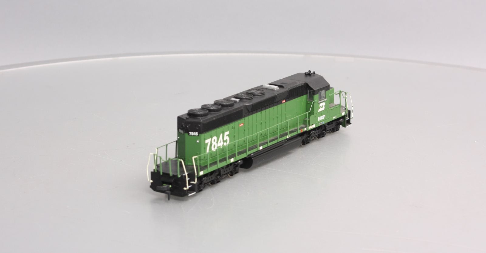 Bachmann 60905 HO Scale BN SD40-2 Diesel Locomotive w/DCC