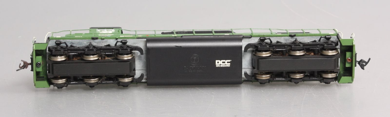 Bachmann 60905 HO Scale BN SD40-2 Diesel Locomotive w/DCC