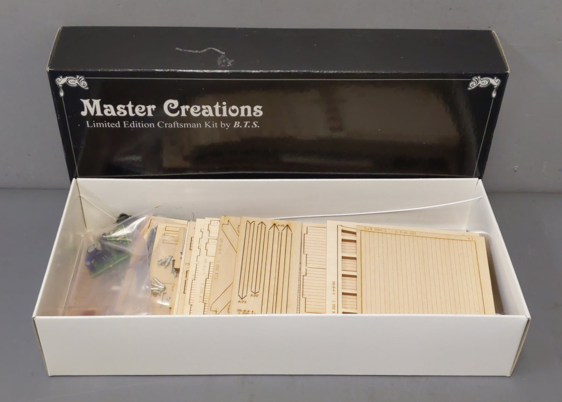 Master Creations 28105 HO Cabin Creek Coal Company Building Kit