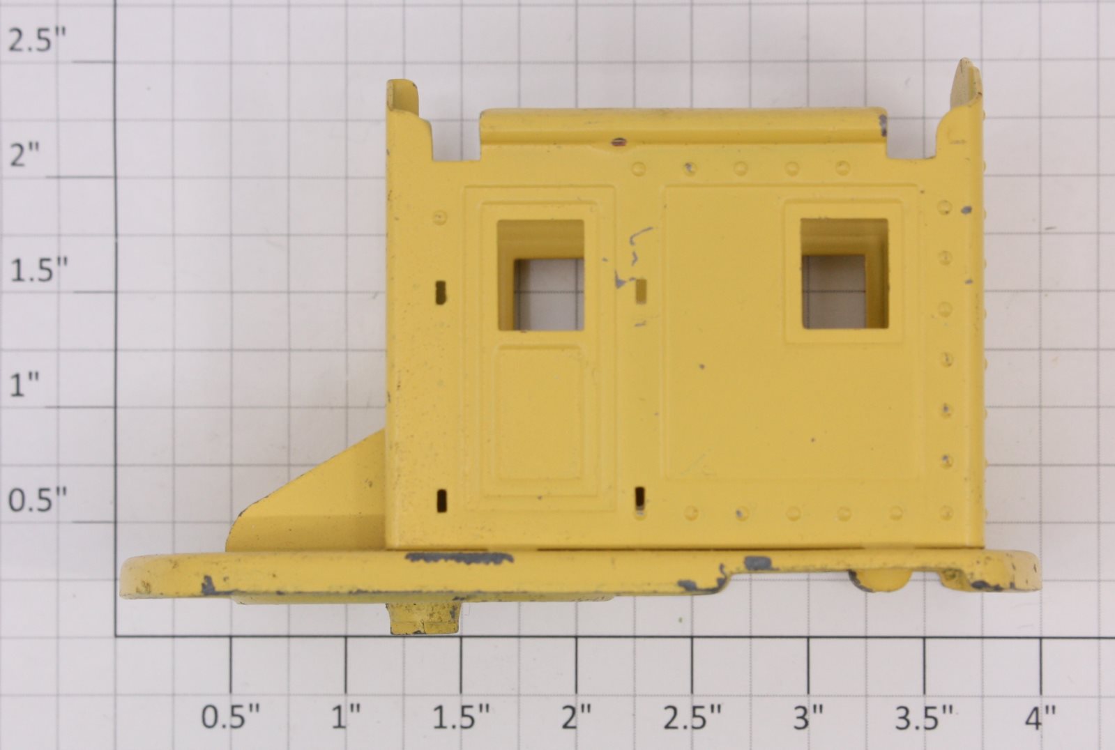 Lionel 2660-3 Yellow Crane Cab Base and Cab