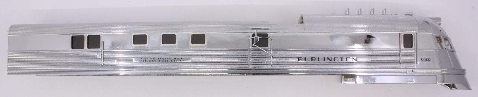 Lionel 38861-2 CB&Q Burlington Zephyr Powered Shell #9900