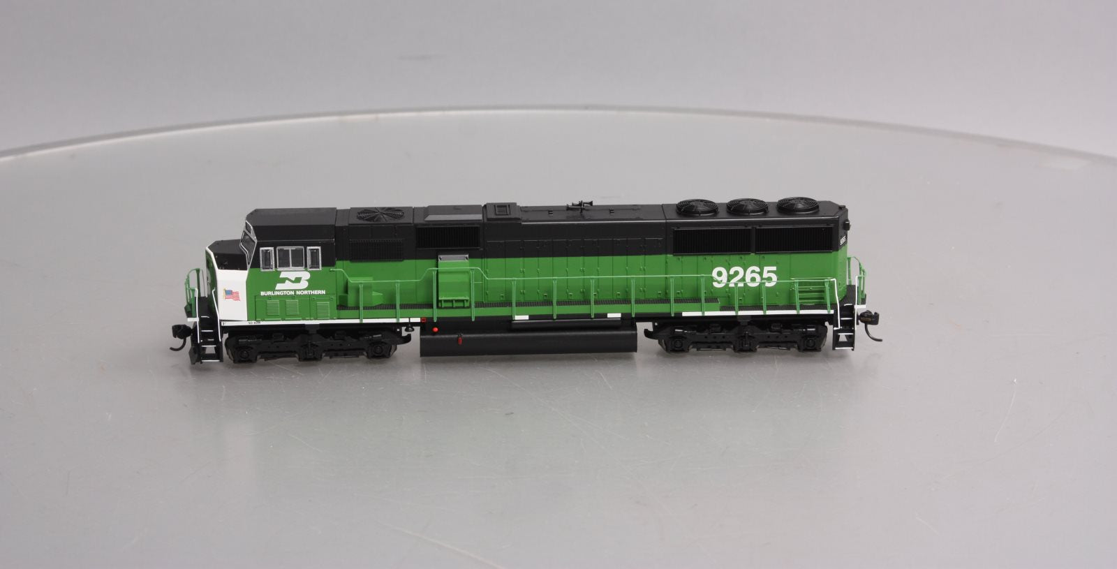 Walthers 910-19700 HO Scale Burlington Northern EMD SD60M Diesel #9265 w/DCC