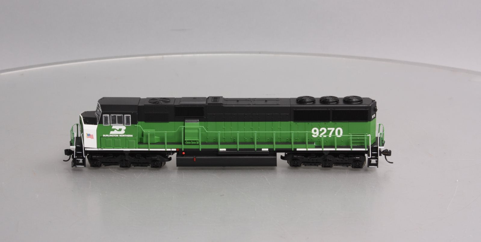 Walthers 910-19701 HO Scale Burlington Northern EMD SD60M Diesel #9270 w/DCC