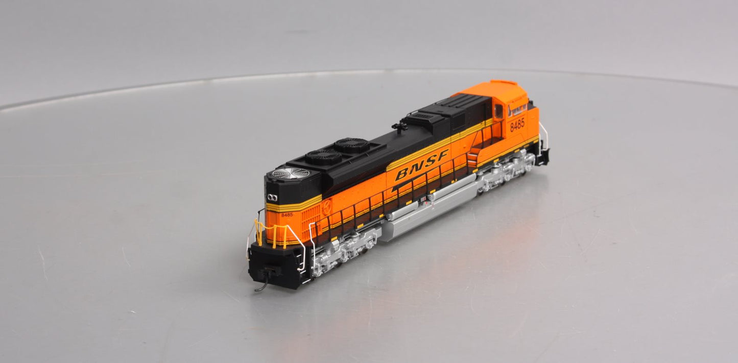 Walthers 910-9828 HO Burlington Northern Santa Fe EMD SD70ACe Diesel Loco #8485
