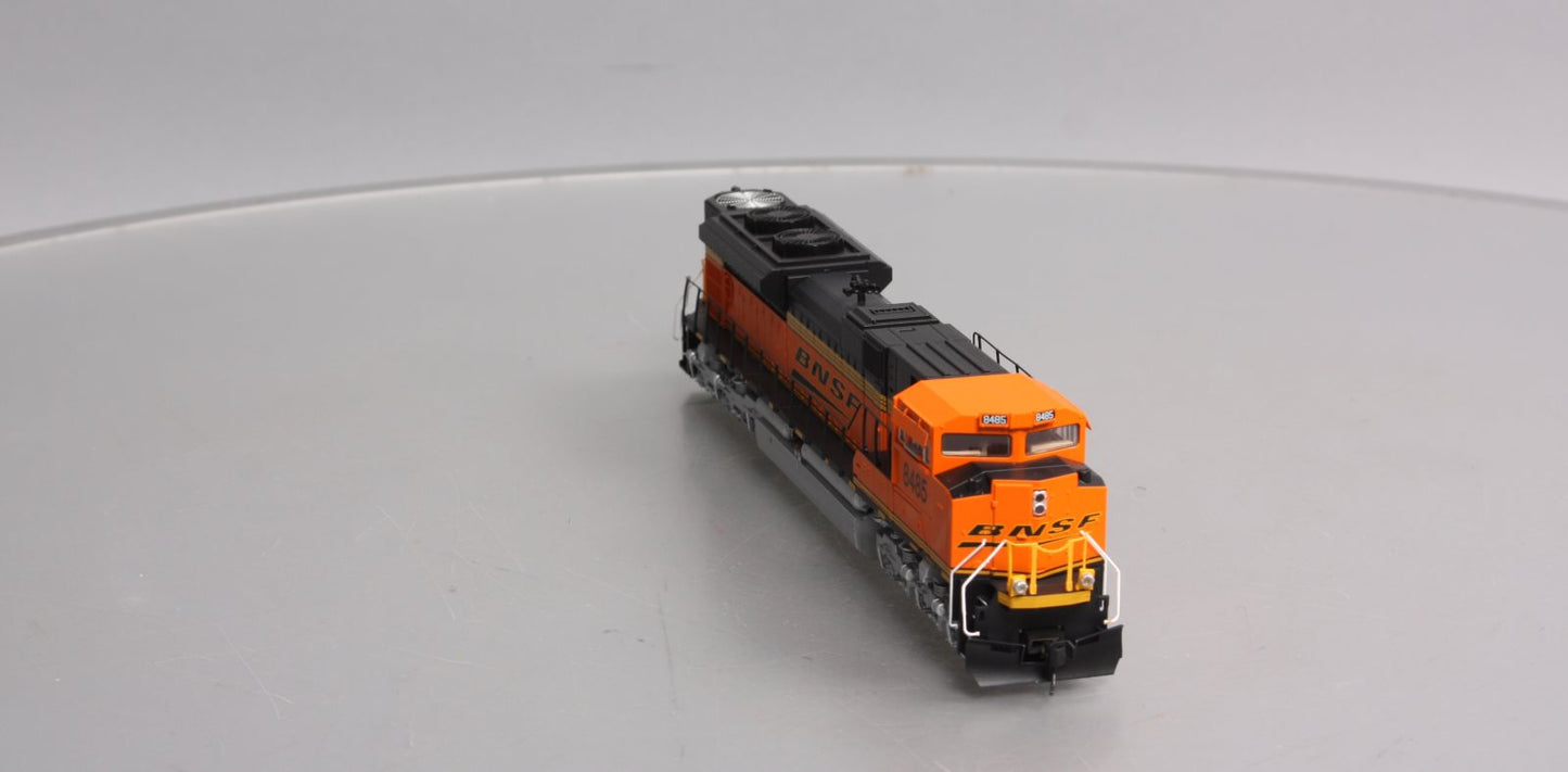 Walthers 910-9828 HO Burlington Northern Santa Fe EMD SD70ACe Diesel Loco #8485