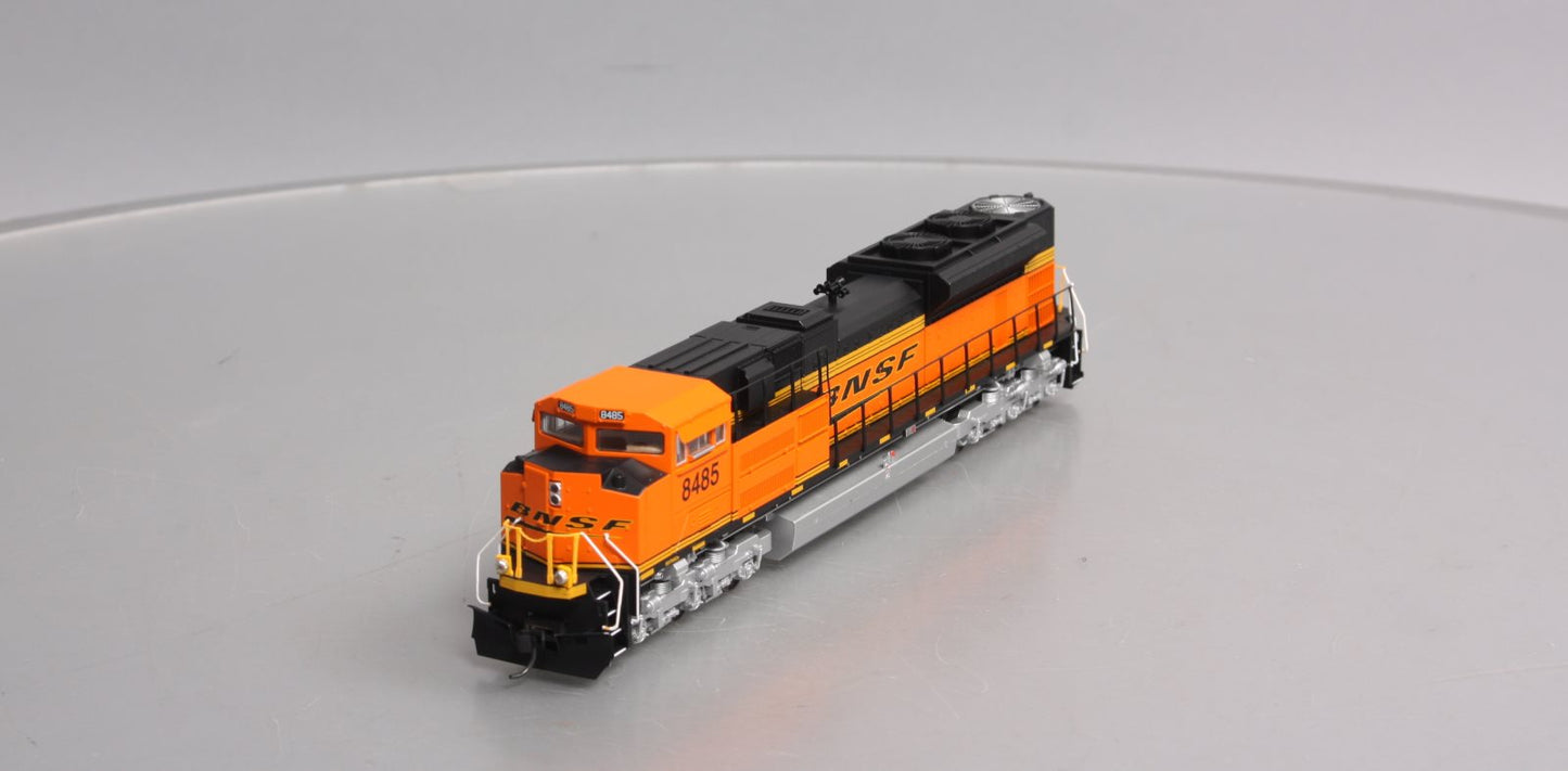 Walthers 910-9828 HO Burlington Northern Santa Fe EMD SD70ACe Diesel Loco #8485