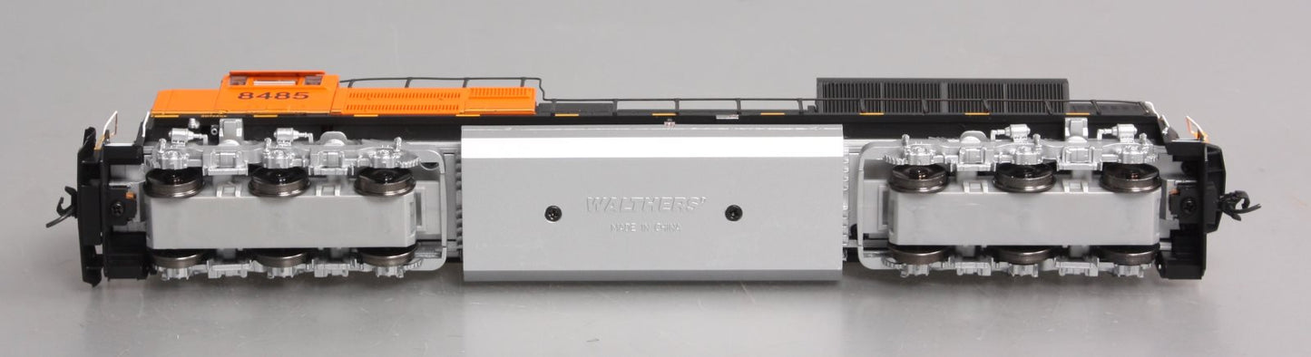 Walthers 910-9828 HO Burlington Northern Santa Fe EMD SD70ACe Diesel Loco #8485