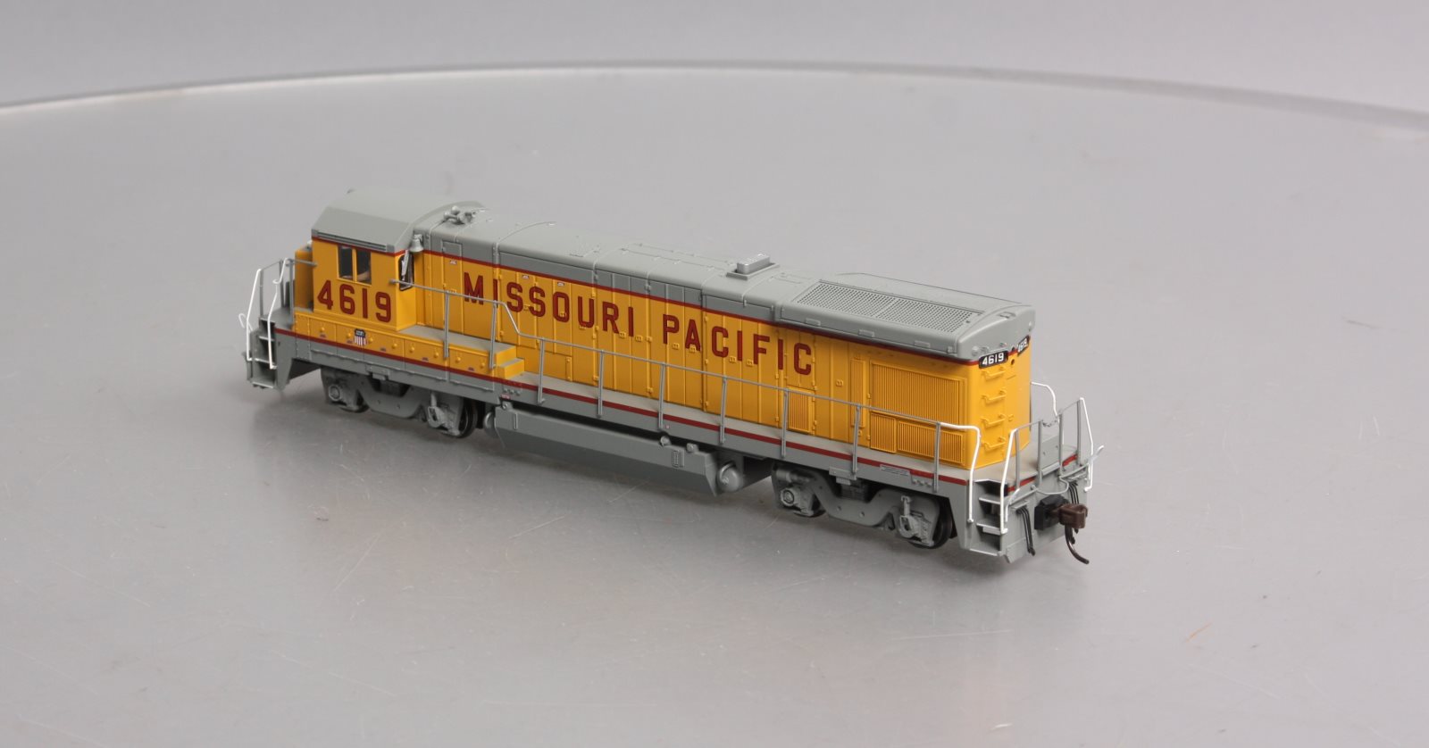 Atlas 10002057 HO Missouri Pacific GE B23-7 Phase 1 Low-Nose Diesel Engine #4619