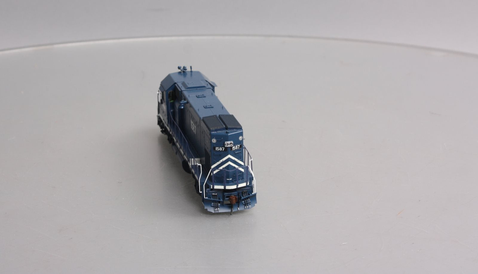 Athearn G68111 HO Missouri Pacific GP15-1 Diesel Locomotive w/DCC & Sound #1587