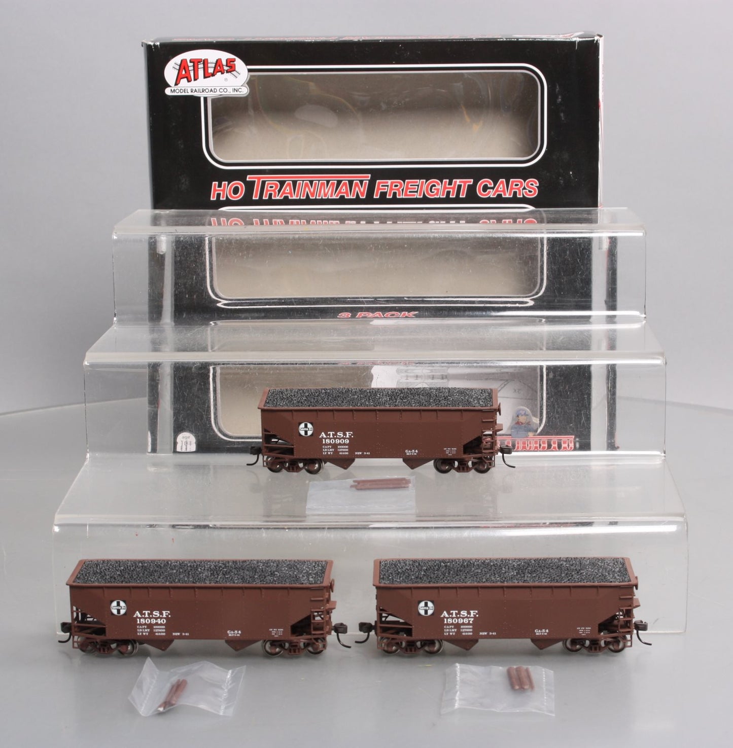Atlas 20000981 HO ATSF Trainman 2-Bay Offset Hopper (3)