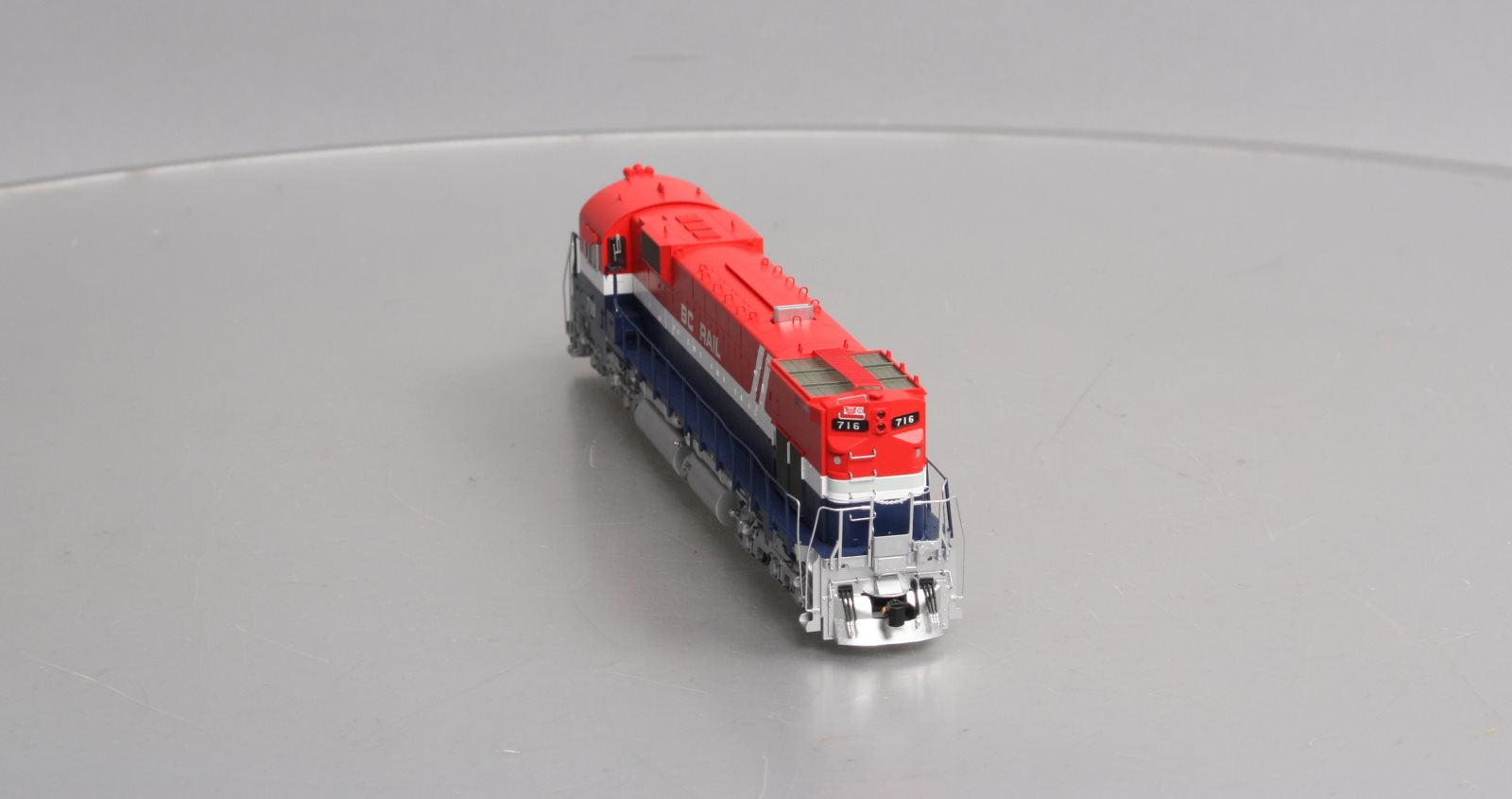 Bowser 24871 HO Scale BC Rail M630 Diesel Locomotive #716