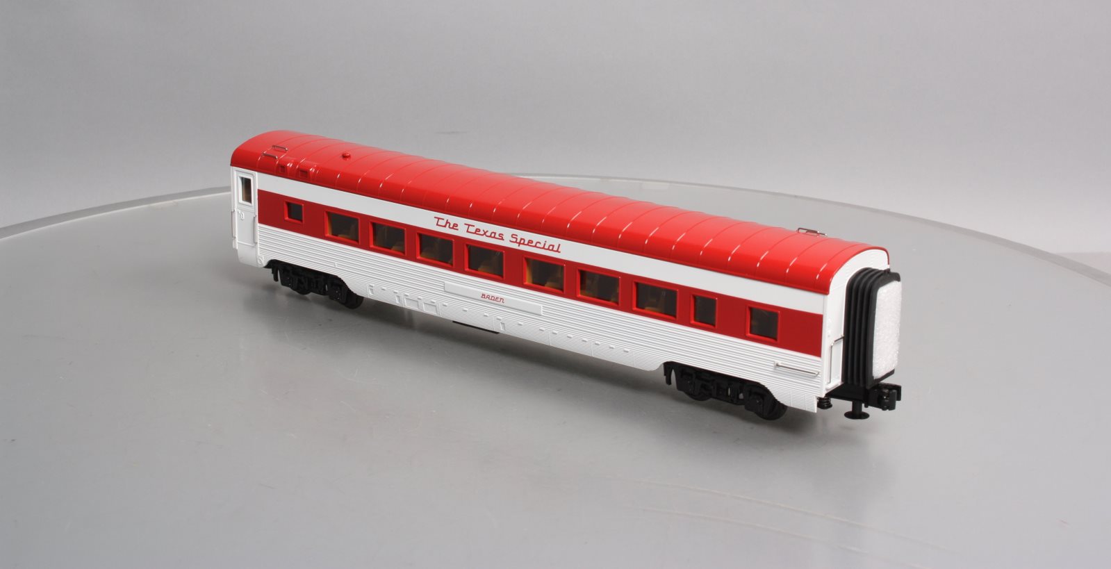 MTH 30-67656 Texas Special 60' Streamlined Coach Car