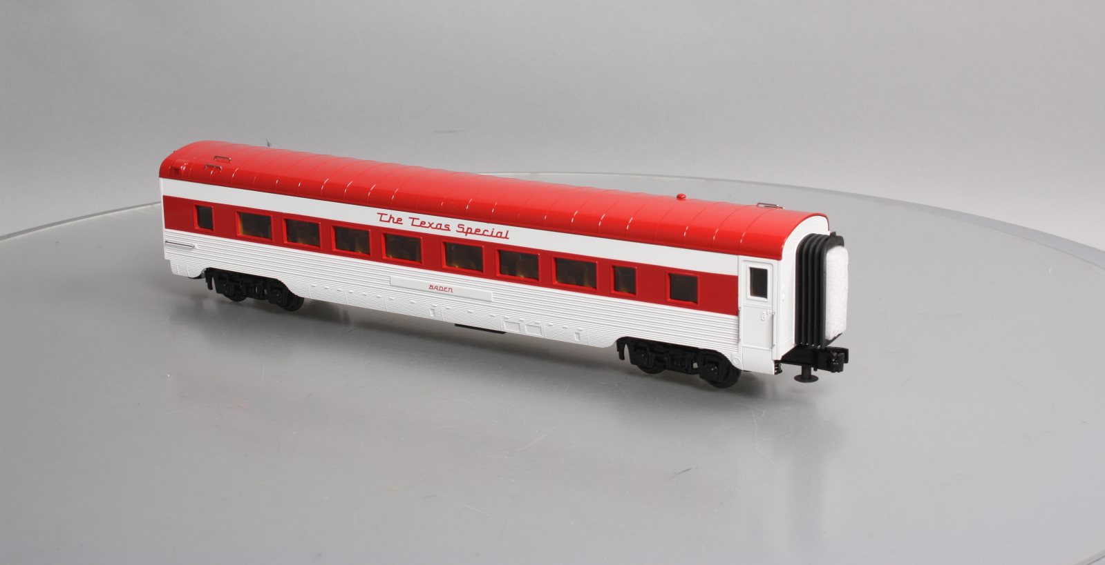 MTH 30-67656 Texas Special 60' Streamlined Coach Car