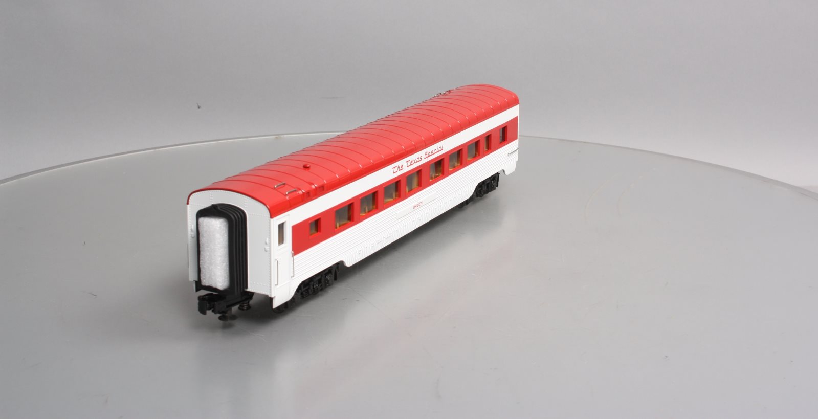MTH 30-67656 Texas Special 60' Streamlined Coach Car