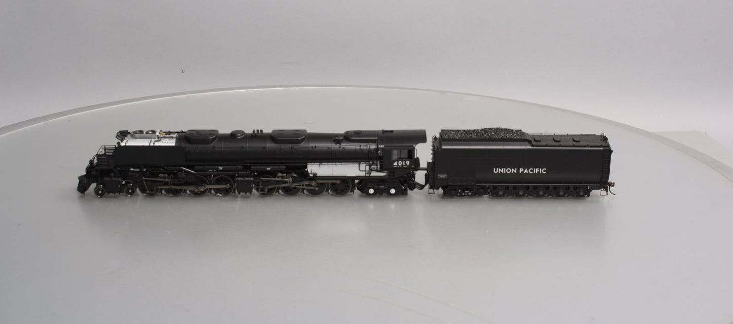 Athearn G9154 HO Union Pacific 4-8-8-4 Big Boy with DCC & Sound #4019