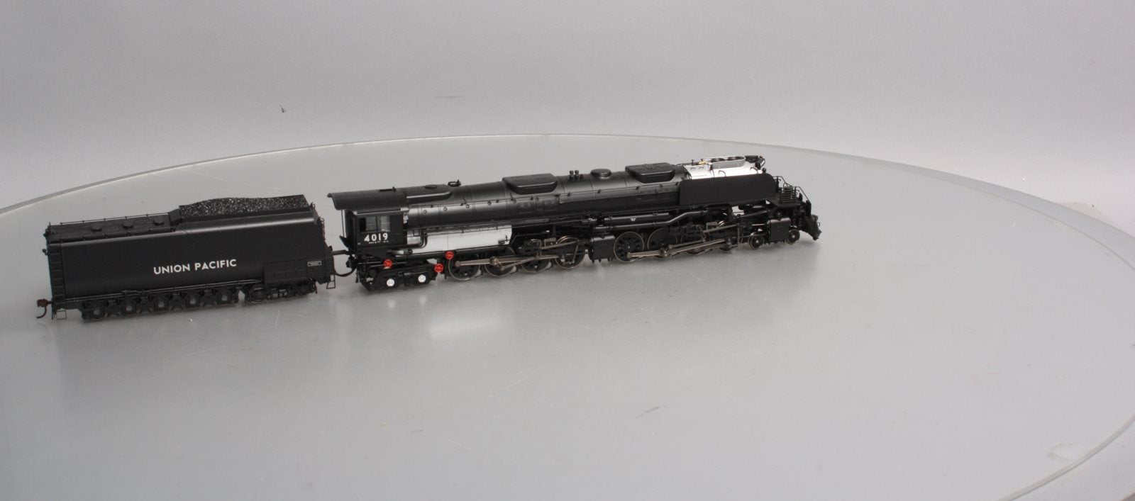 Athearn G9154 HO Union Pacific 4-8-8-4 Big Boy with DCC & Sound #4019