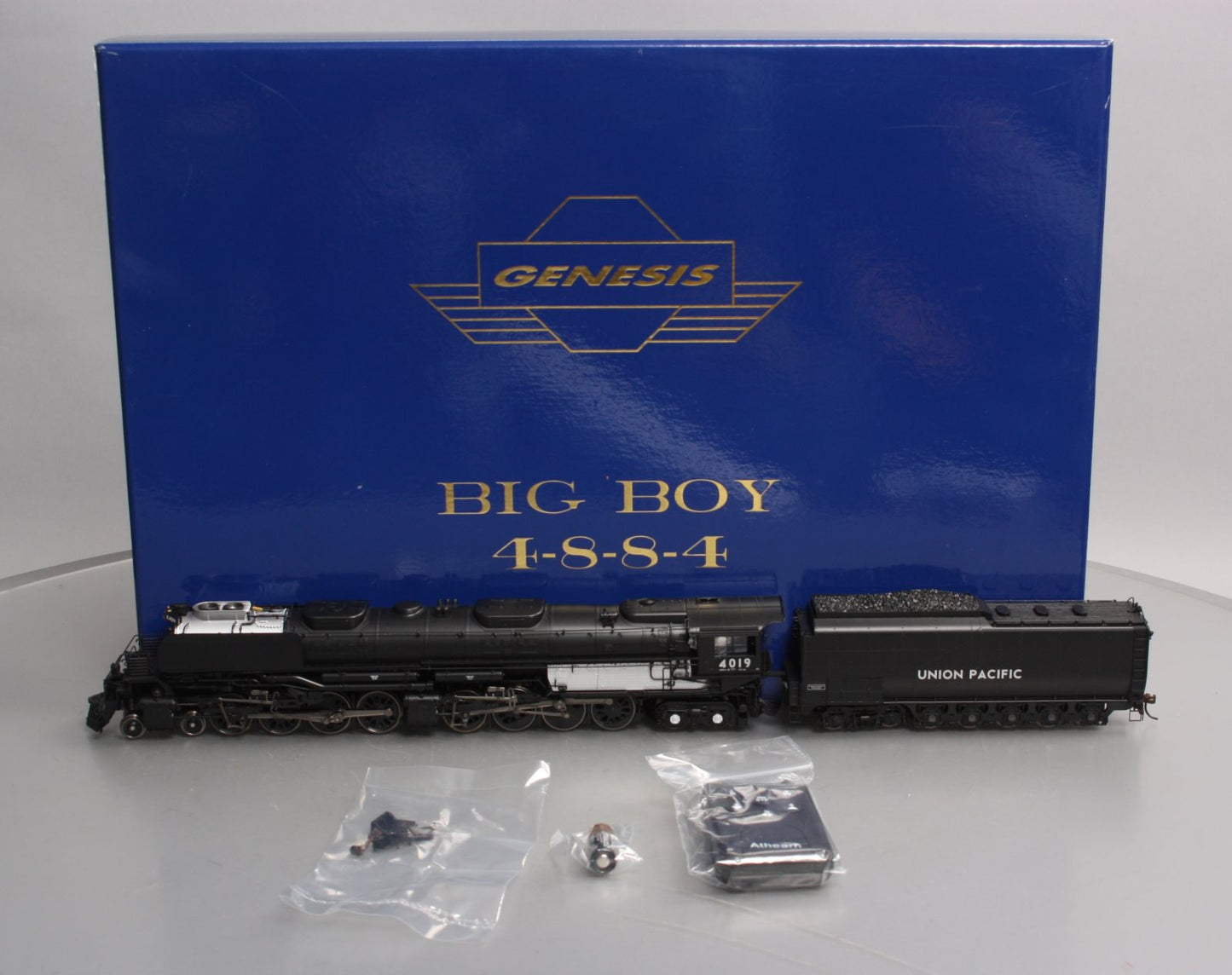 Athearn G9154 HO Union Pacific 4-8-8-4 Big Boy with DCC & Sound #4019