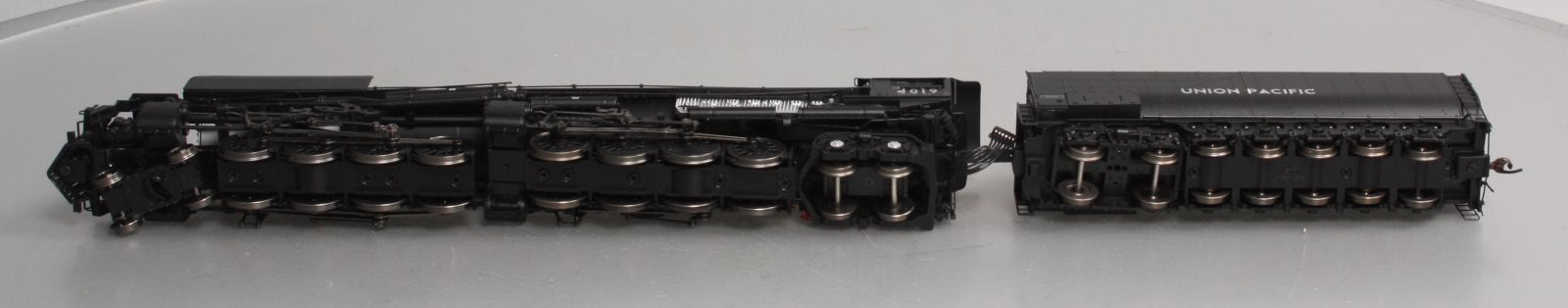 Athearn G9154 HO Union Pacific 4-8-8-4 Big Boy with DCC & Sound #4019