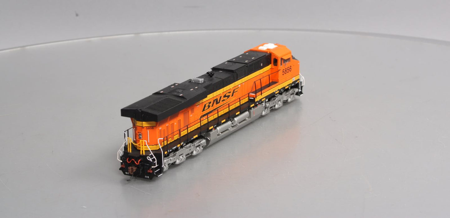 Athearn G69742 HO Burlington Northern Santa Fe ES44AC Diesel Locomotive #5856