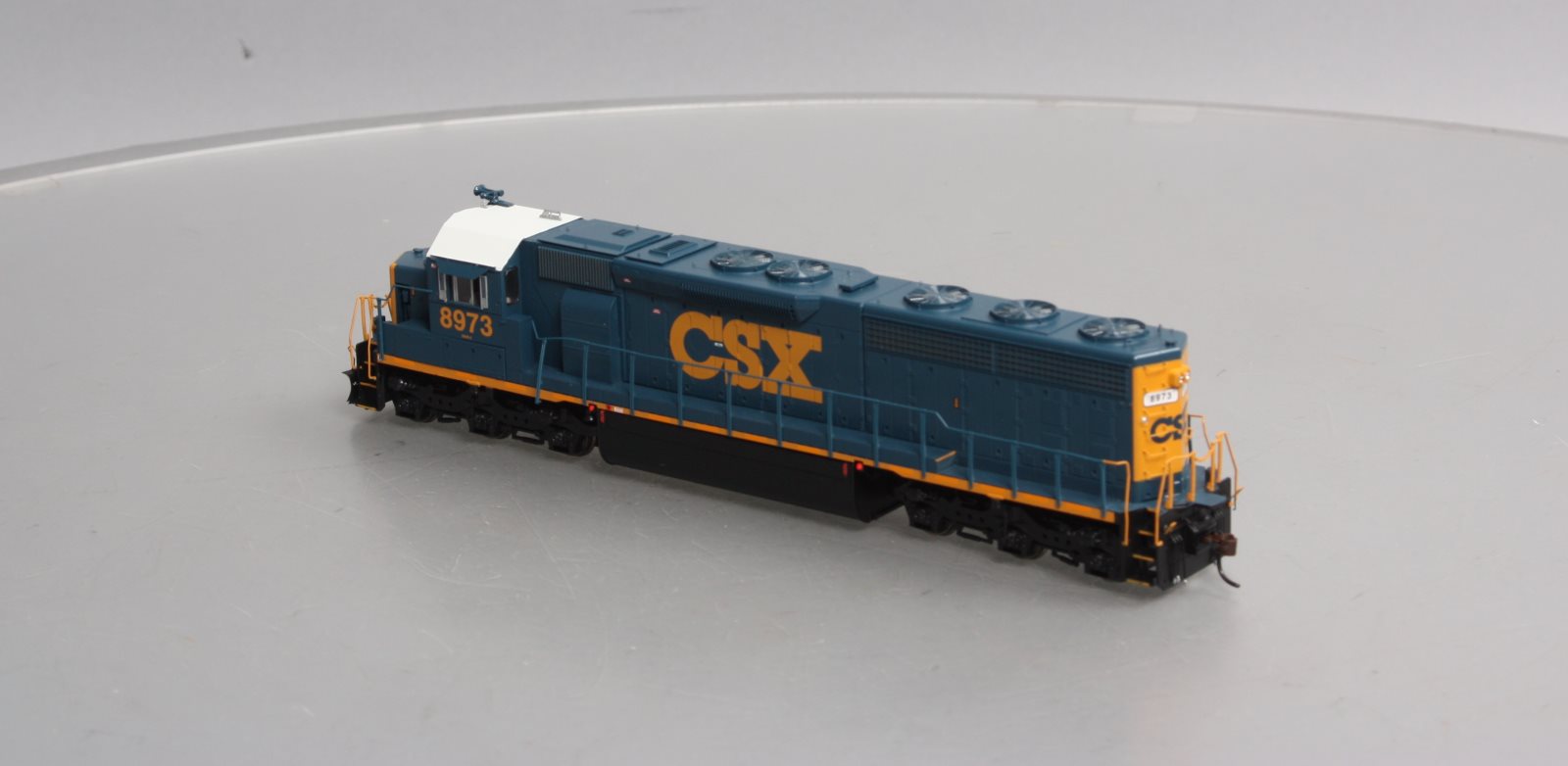 Athearn G67202 HO CSX SD45-2 Diesel Locomotive with DCC & Sound #8973