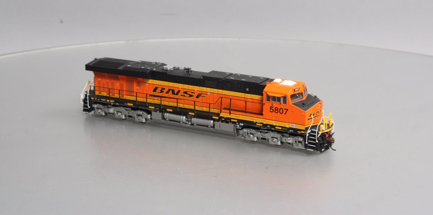 Athearn G69741 HO Burlington Northern Santa Fe ES44AC Diesel Locomotive #5807
