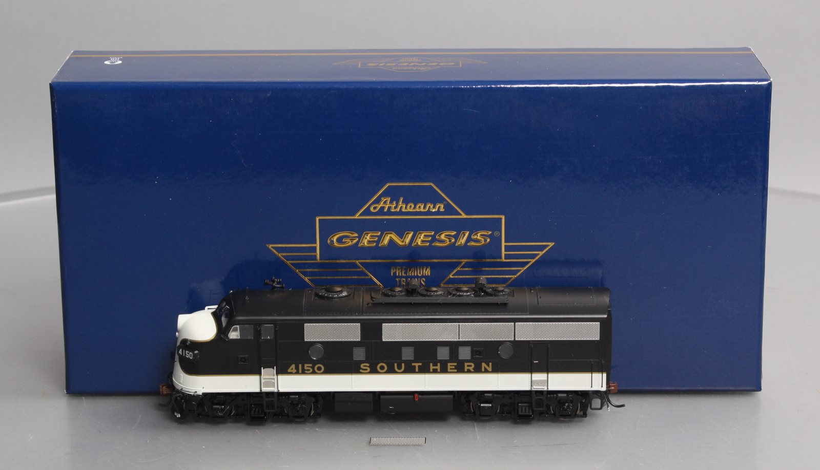 Athearn G12409 HO Southern Freight F3A Diesel Locomotive with DCC & Sound #4150