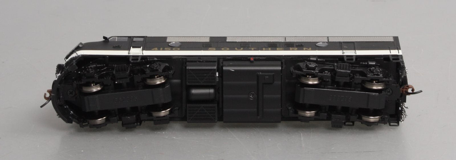 Athearn G12409 HO Southern Freight F3A Diesel Locomotive with DCC & Sound #4150