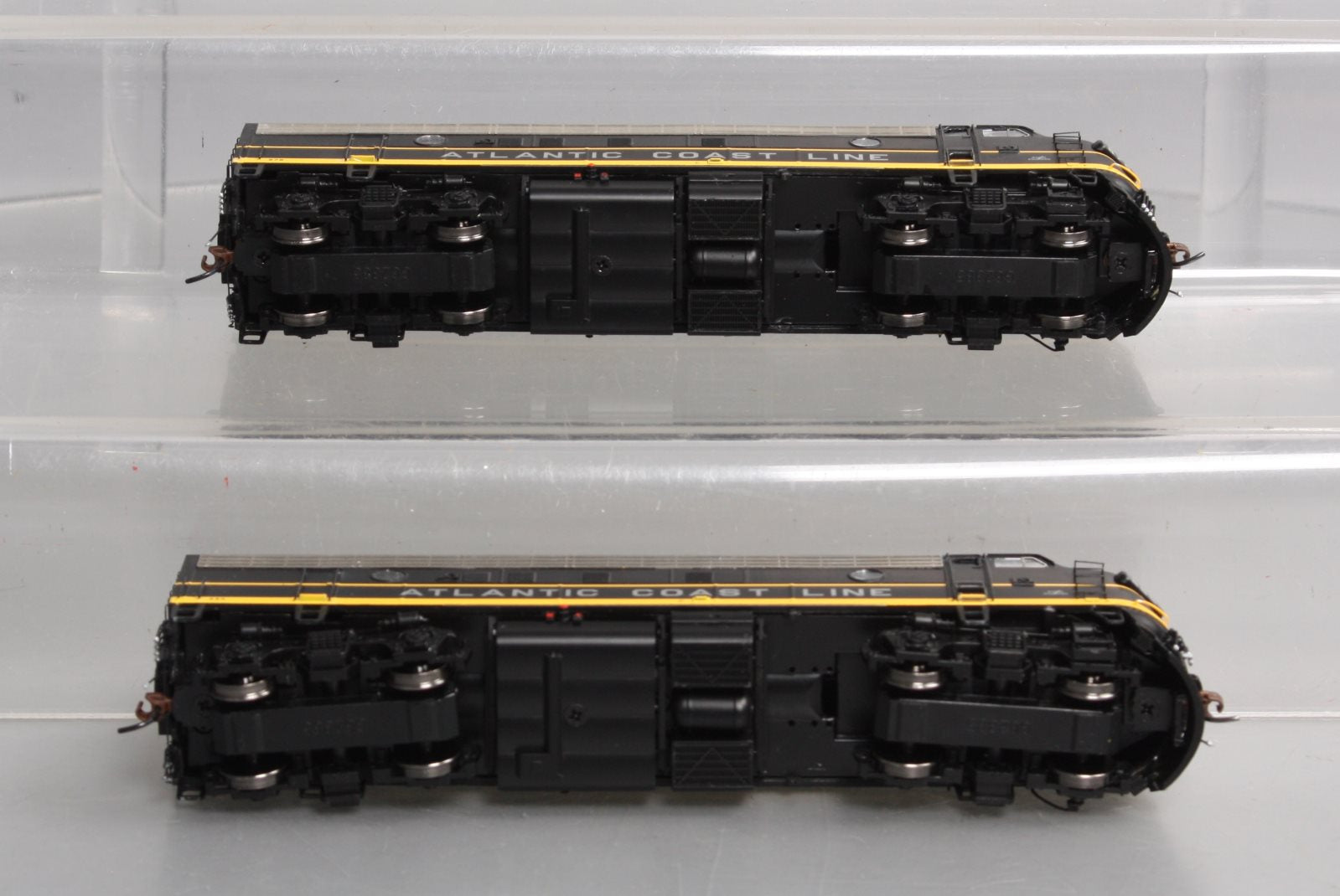 Athearn G22649 HO Atlantic Coast Line FP7 A/A Set #878/#885 w/DCC & Sound