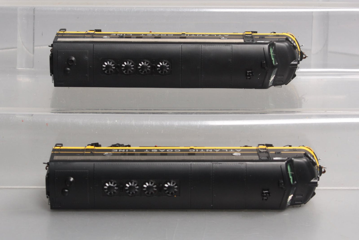 Athearn G22649 HO Atlantic Coast Line FP7 A/A Set #878/#885 w/DCC & Sound