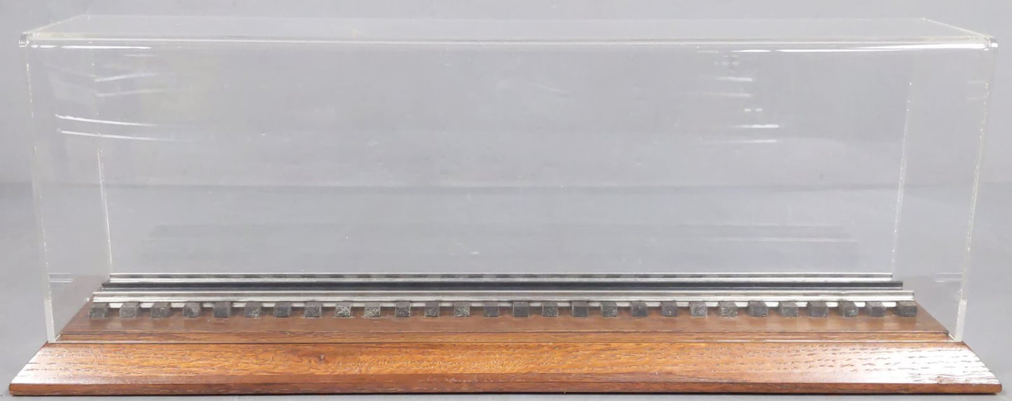 O Gauge Display Case with Wooden Base & Track Section EX
