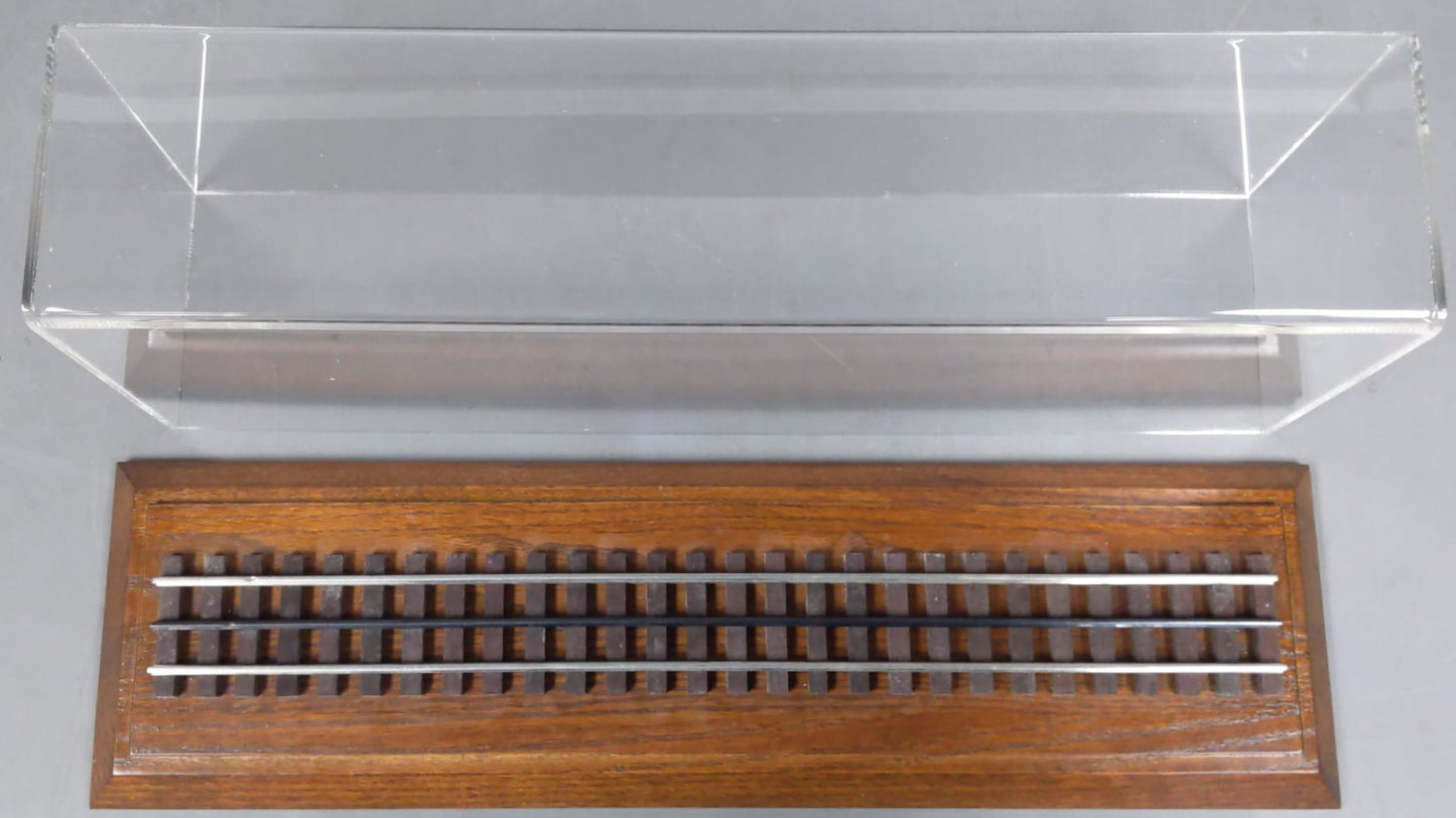 O Gauge Display Case with Wooden Base & Track Section EX