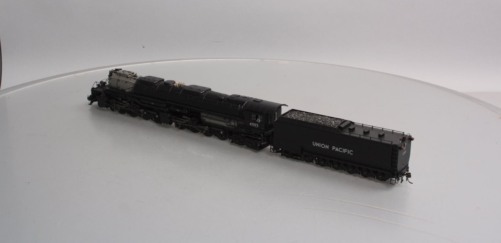 Broadway Limited 4386 HO Union Pacific 4-8-8-4 Big Boy 25-C-400 Tender #4005
