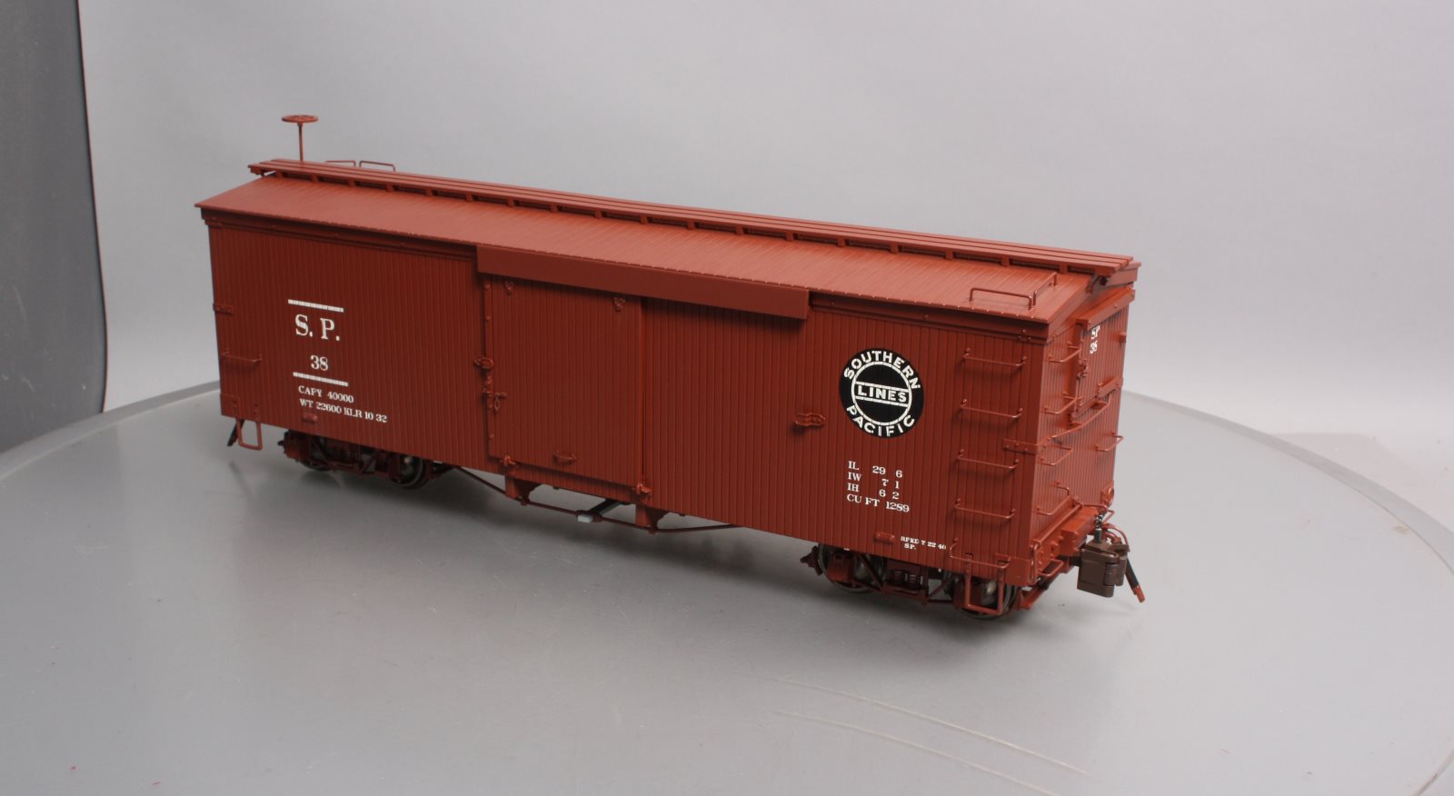 Bachmann Spectrum 88096 G Southern Pacific Narrow Gauge Boxcar #38 LN/Box