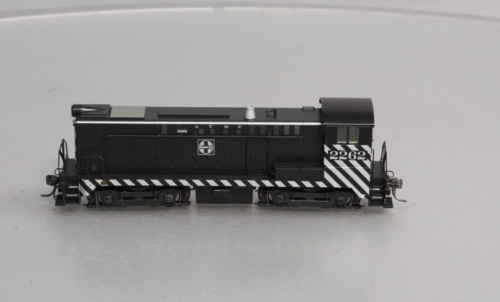 Bowser 23759 HO Santa Fe Baldwin DS4-4-1000 w/ DCC & Sound #2262