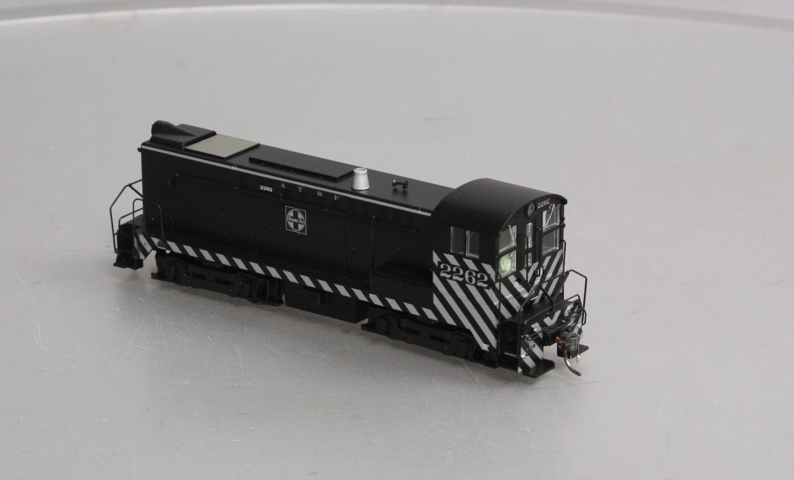Bowser 23759 HO Santa Fe Baldwin DS4-4-1000 w/ DCC & Sound #2262