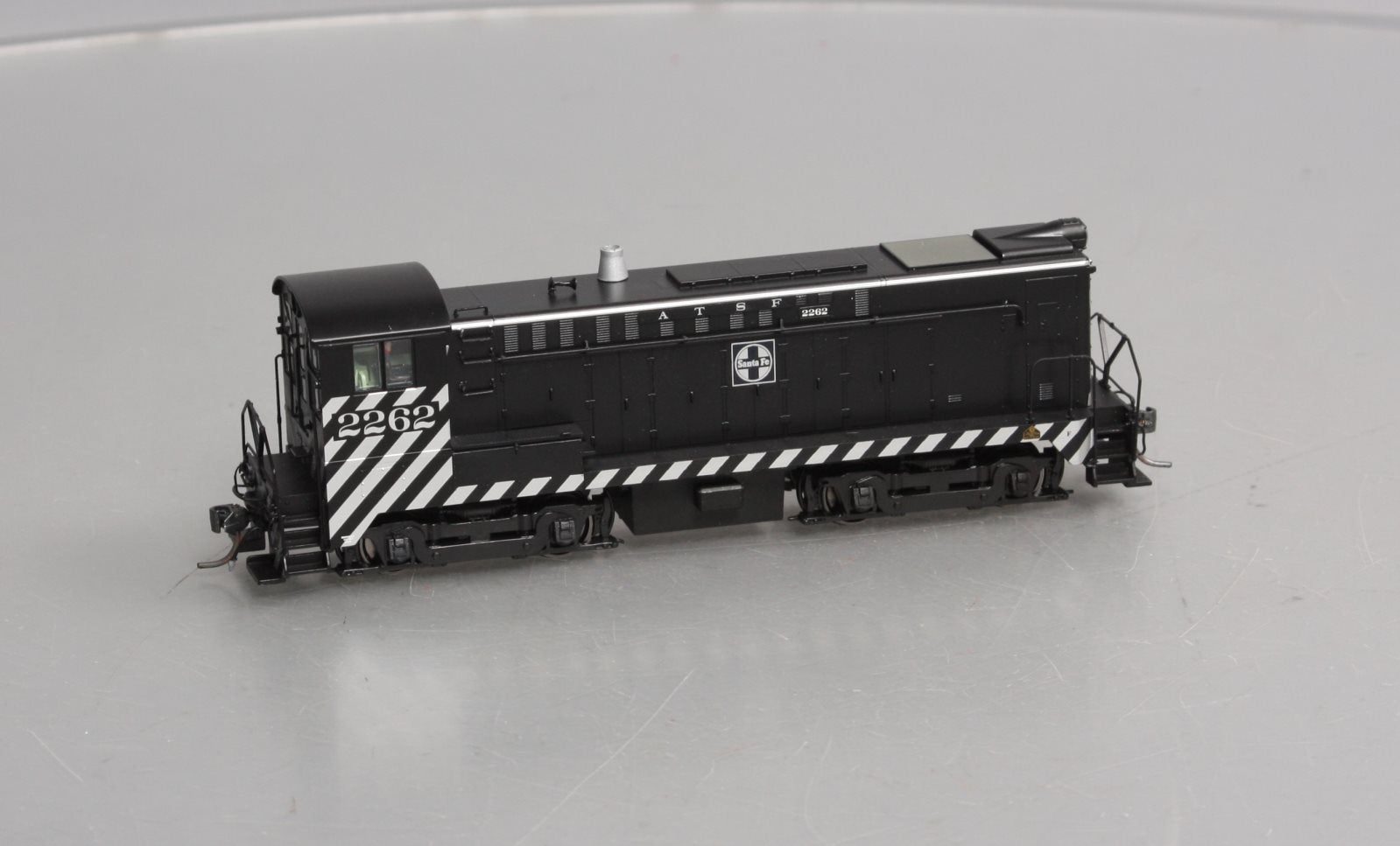 Bowser 23759 HO Santa Fe Baldwin DS4-4-1000 w/ DCC & Sound #2262
