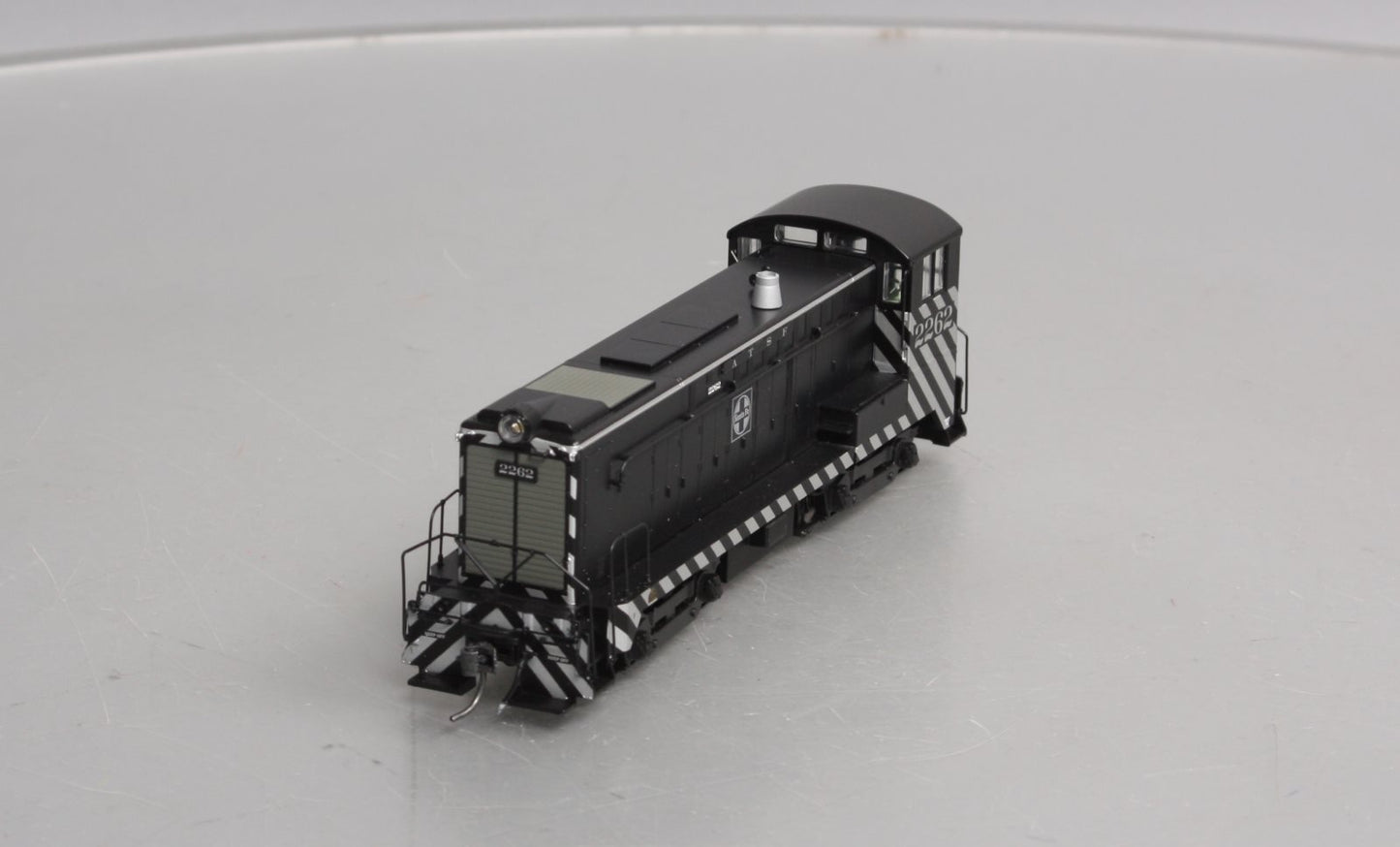 Bowser 23759 HO Santa Fe Baldwin DS4-4-1000 w/ DCC & Sound #2262