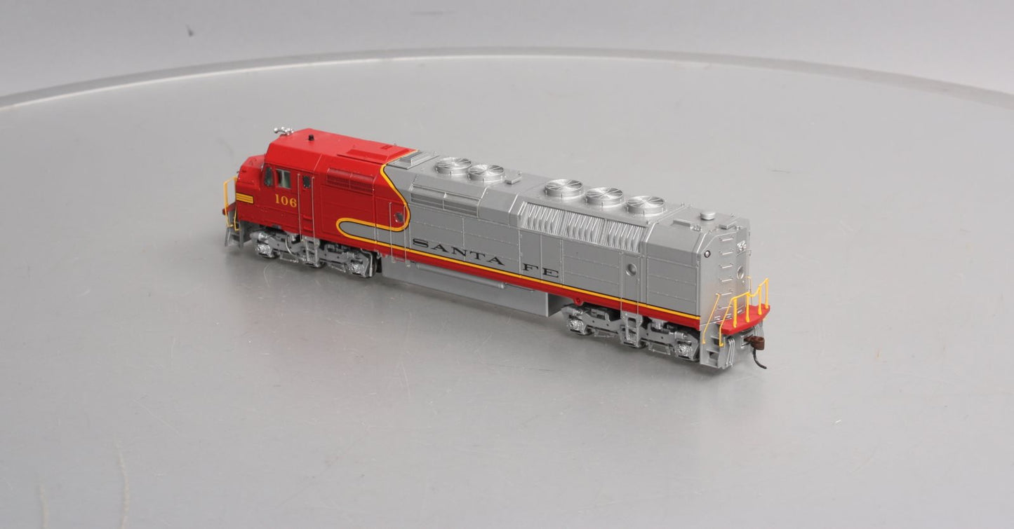 Athearn G67663 HO Santa Fe/Superchief FP45 Diesel Locomotive w/DCC & Sound #106