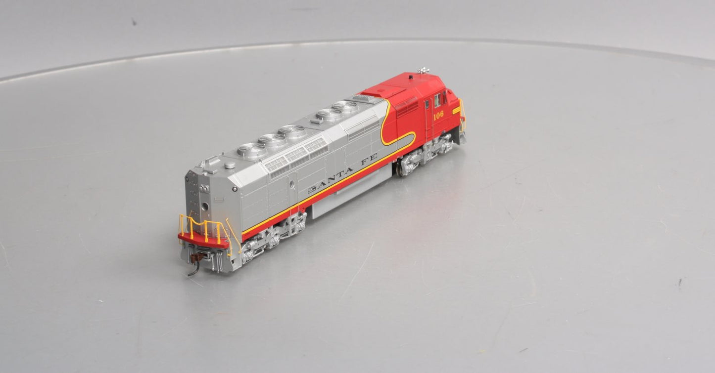Athearn G67663 HO Santa Fe/Superchief FP45 Diesel Locomotive w/DCC & Sound #106