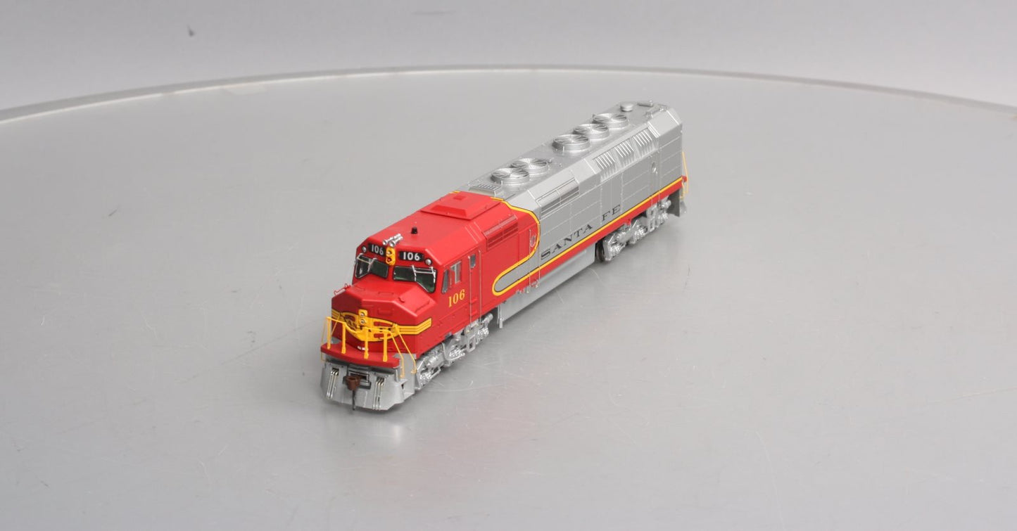 Athearn G67663 HO Santa Fe/Superchief FP45 Diesel Locomotive w/DCC & Sound #106