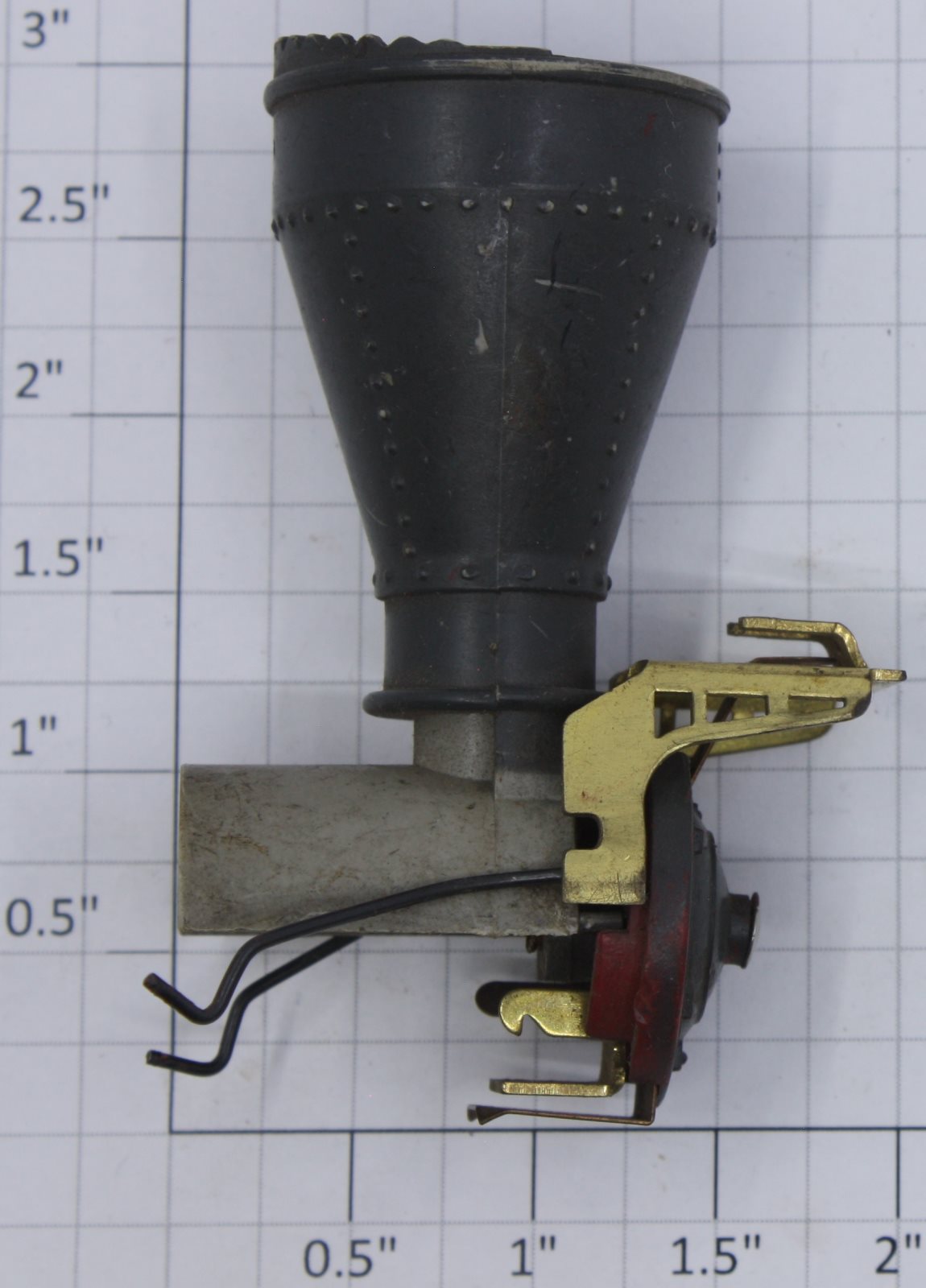 Lionel 1872-68 Smoke Unit and Stack Assembly- Smoking Stack