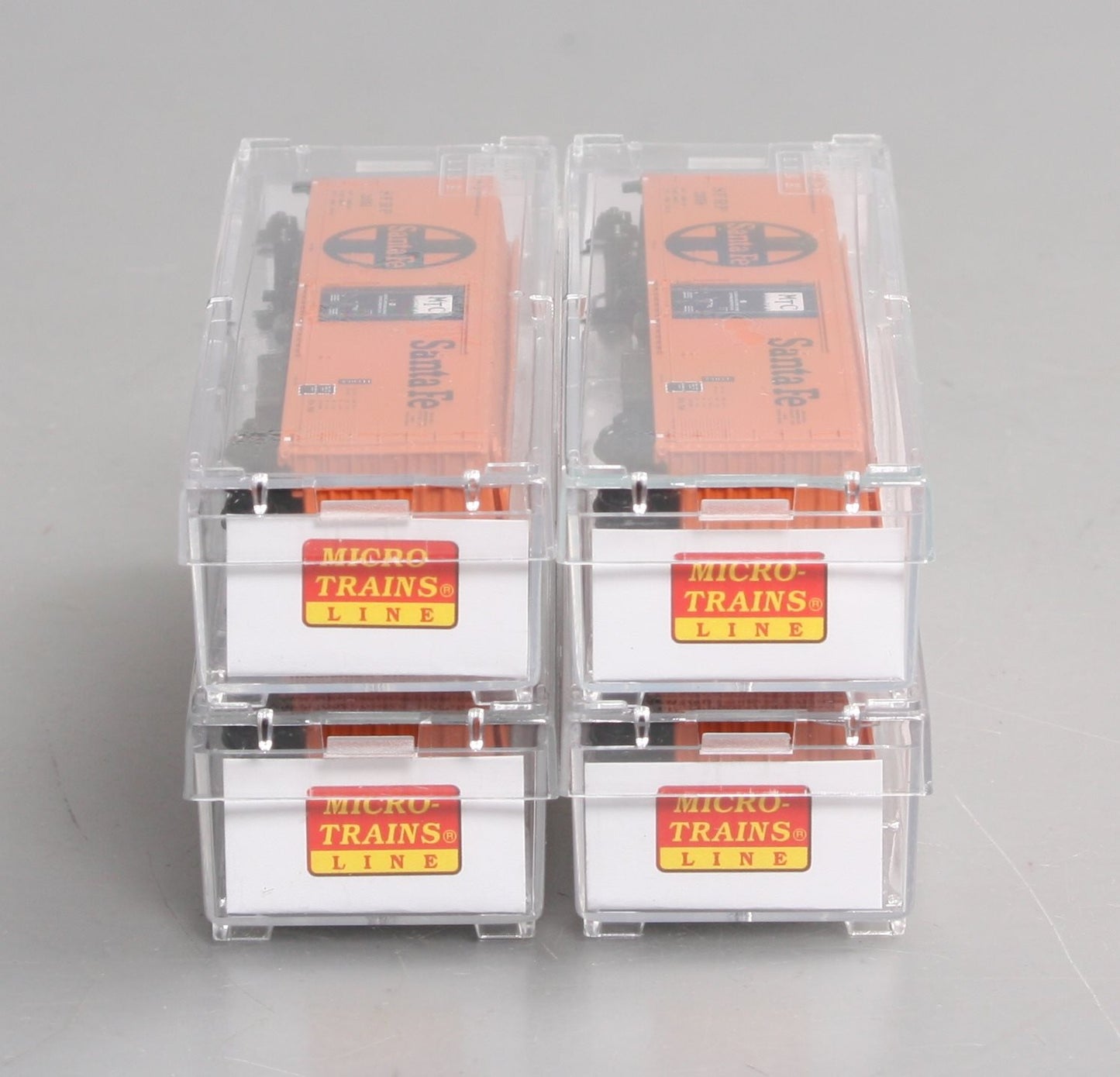 Micro-Trains 99300167 N ATSF 51' Rivet Side Mechanical Reefer (Set of 4)