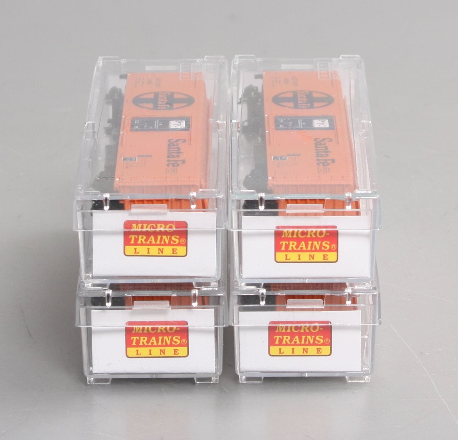Micro-Trains 99300167 N ATSF 51' Rivet Side Mechanical Reefer (Set of 4)