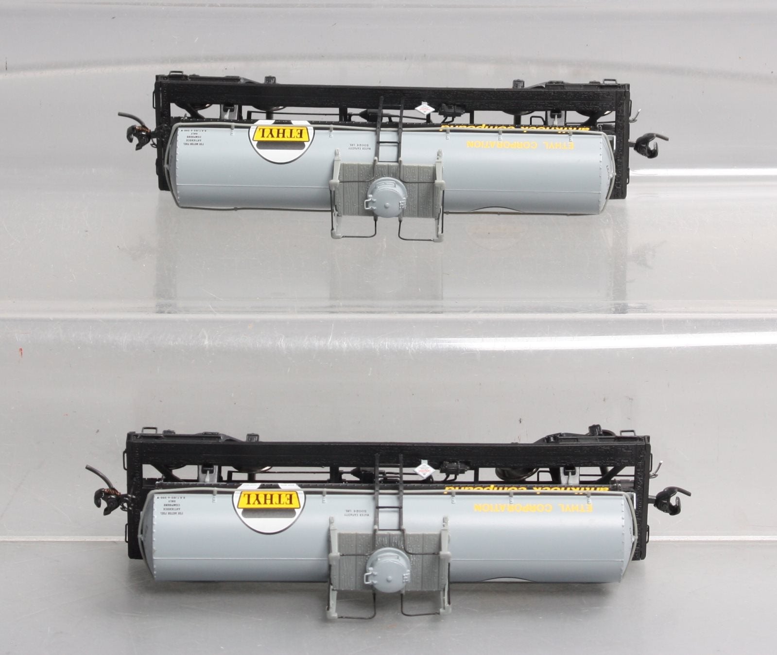 Broadway Limited 6463 HO Ethyl Corporation 6000 Gallon Tank (Set of 2)