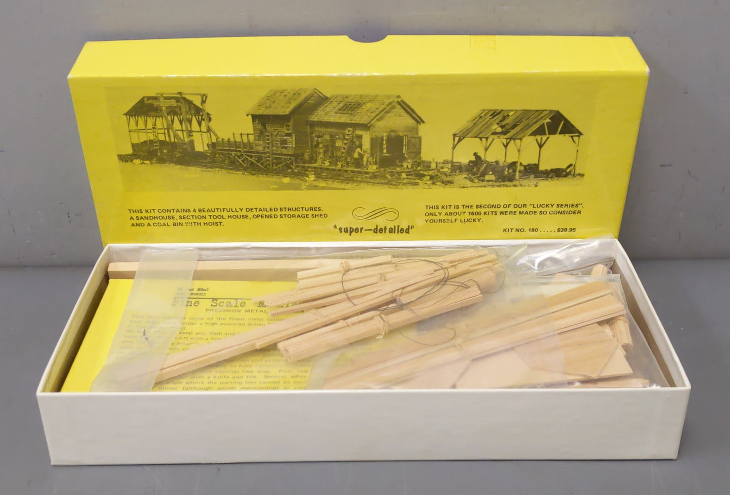 Fine Scale Miniatures 180 HO/HOn3 Scale Sand House Laser-Cut Building Kit LN/Box