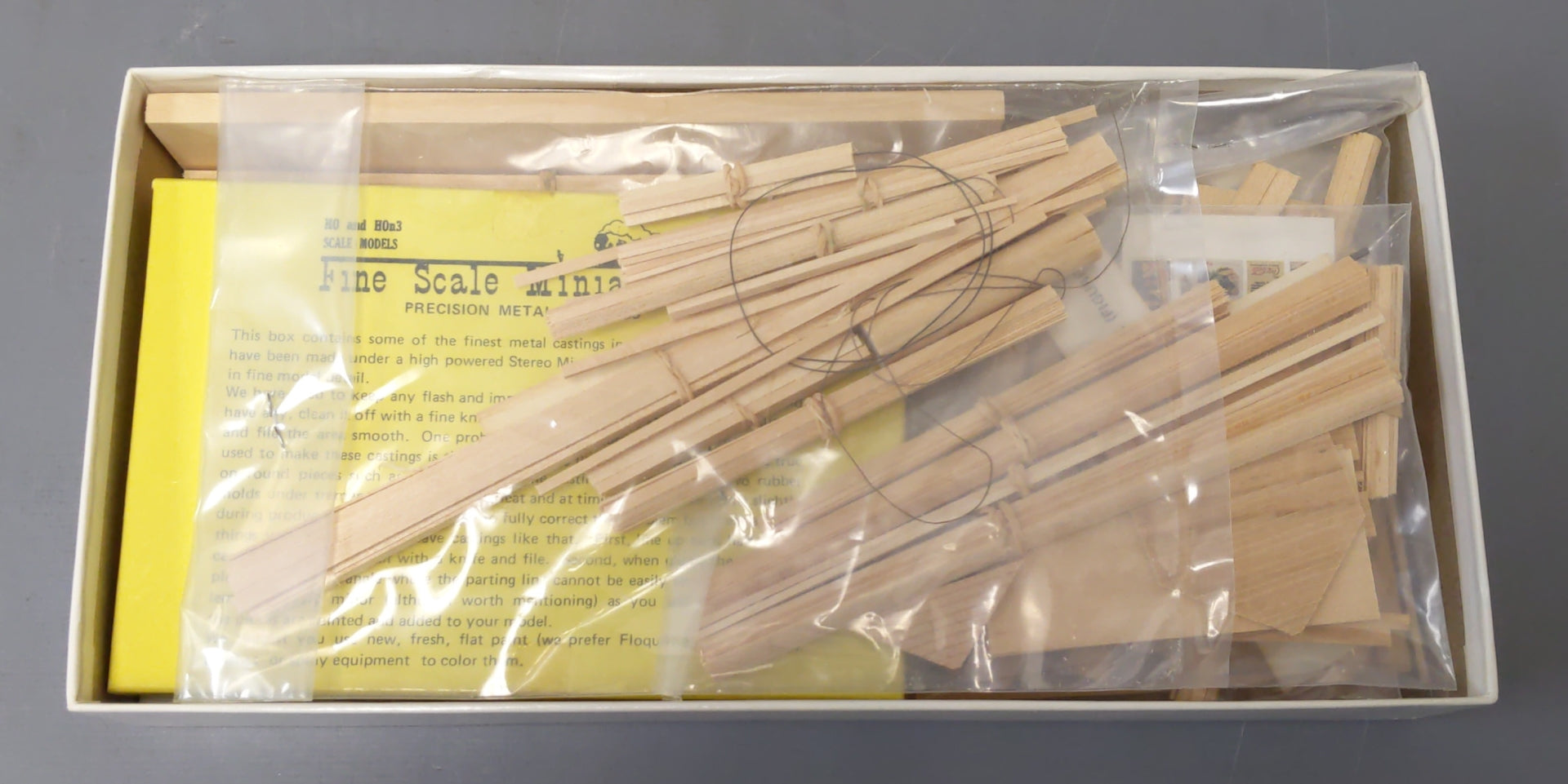 Fine Scale Miniatures 180 HO/HOn3 Scale Sand House Laser-Cut Building Kit LN/Box